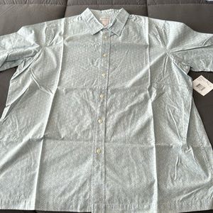 Men’s short sleeve button down shirt